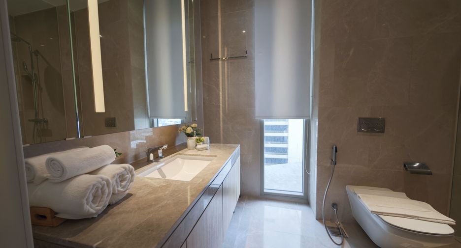 For sale and for rent 2 bedrooms condo in Khlong San, Bangkok