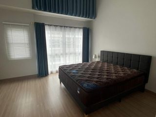 For sale 6 ベッドルーム townhouse in Saphan Sung, Bangkok