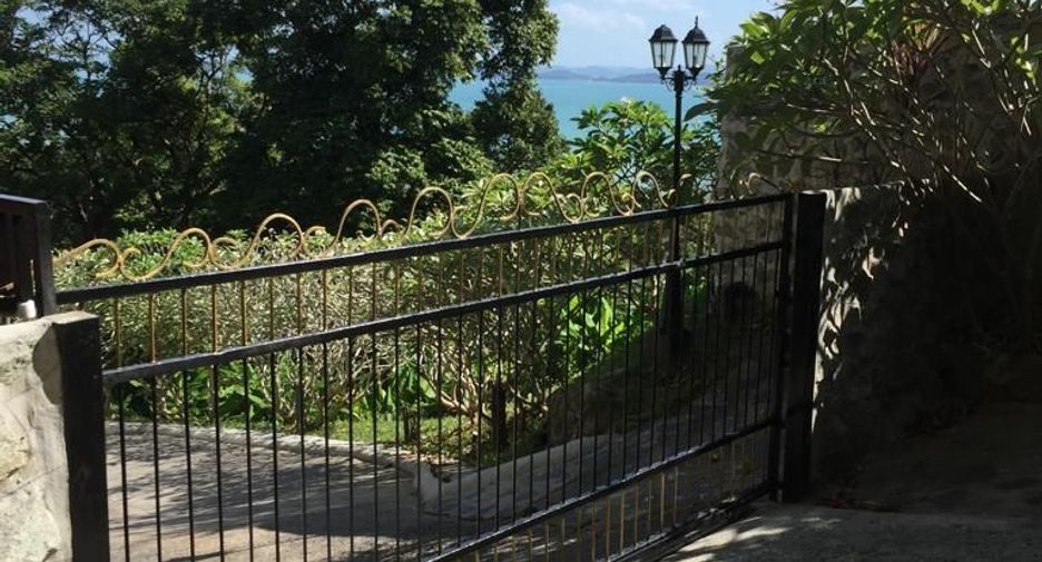 For sale 4 bedrooms villa in Thalang, Phuket