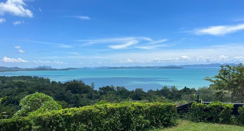 For sale 4 bedrooms villa in Thalang, Phuket