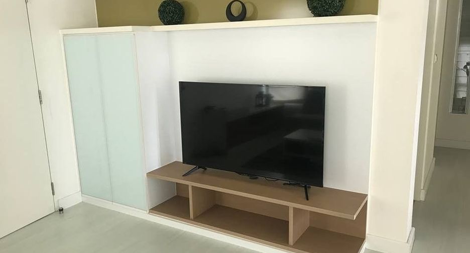 For rent 2 bedrooms condo in Chatuchak, Bangkok