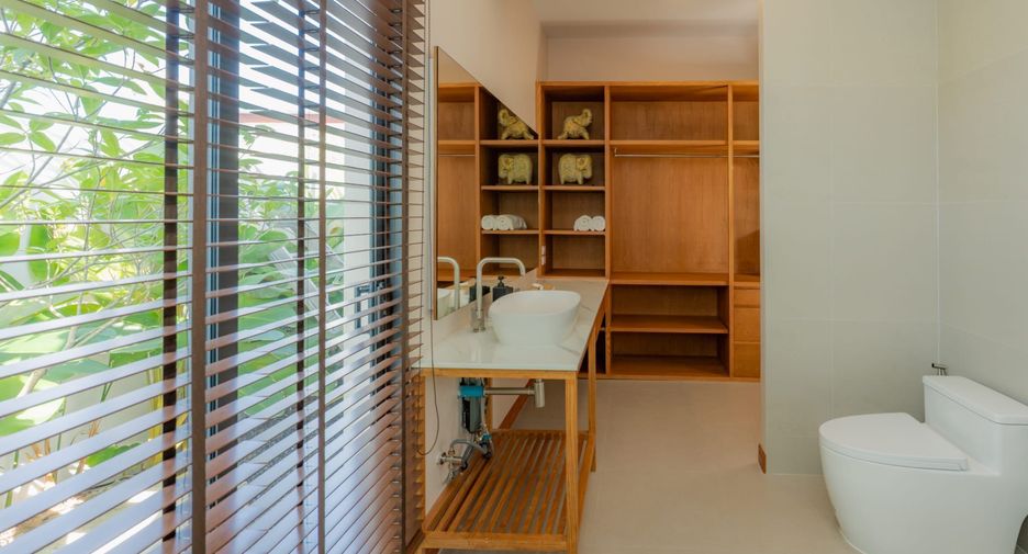 For rent 6 bedrooms villa in Thalang, Phuket