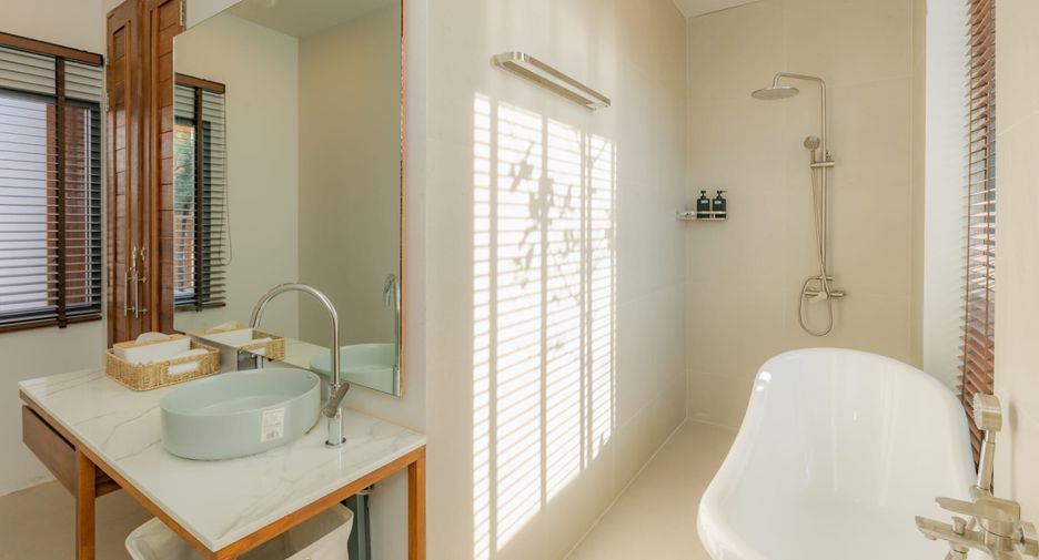 For rent 6 bedrooms villa in Thalang, Phuket