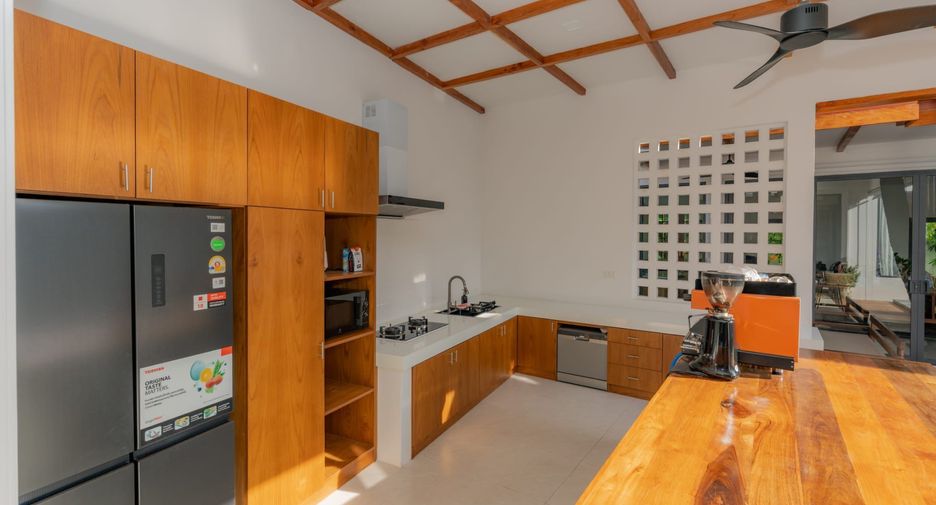 For rent 6 bedrooms villa in Thalang, Phuket