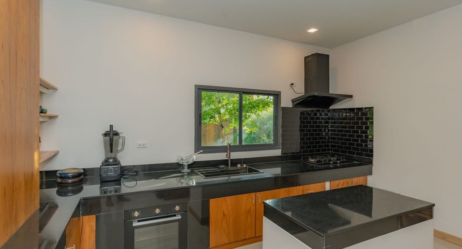 For rent 6 bedrooms villa in Thalang, Phuket