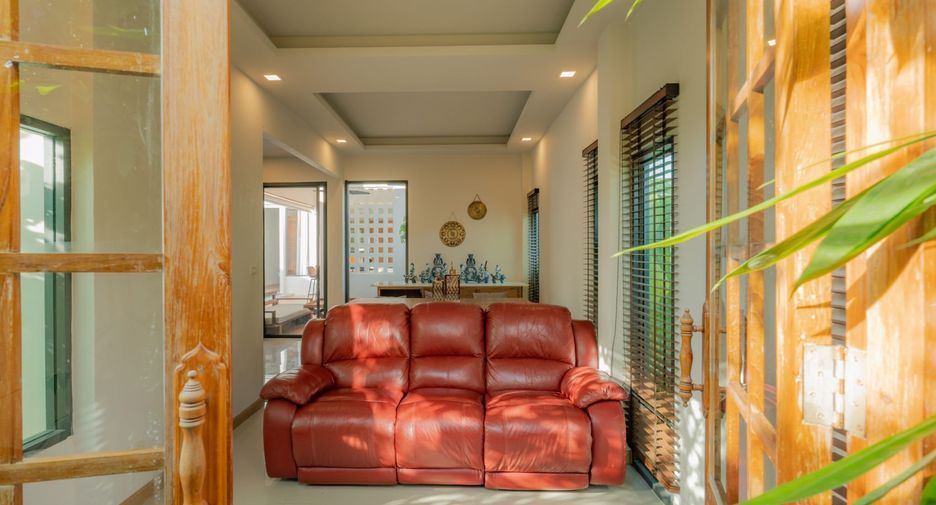 For rent 6 bedrooms villa in Thalang, Phuket
