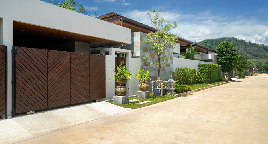 For sale 3 bedrooms villa in Thalang, Phuket