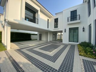 For sale 5 bedrooms house in Thawi Watthana, Bangkok