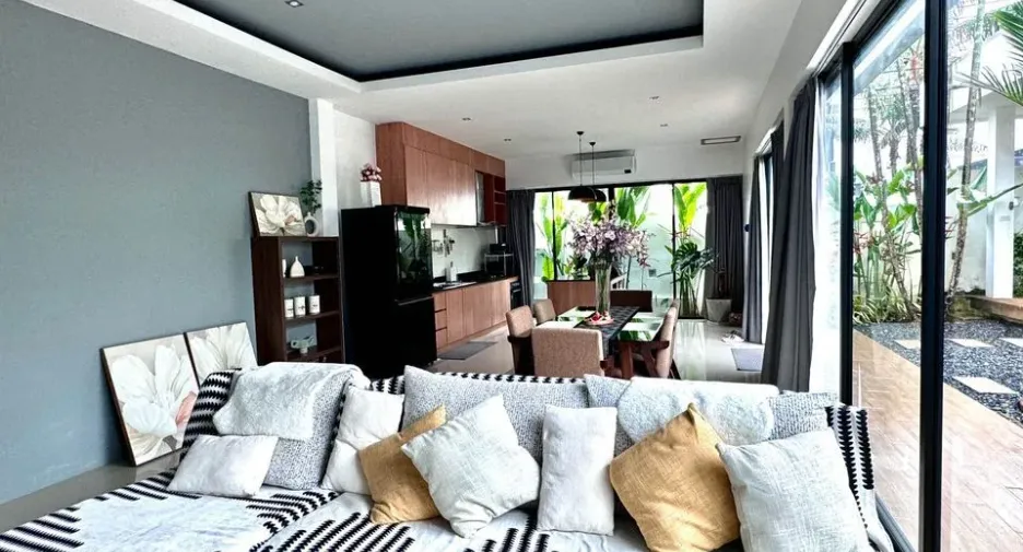 Villa en alquiler de 3 habitaciones en Mueang Phuket, Phuket