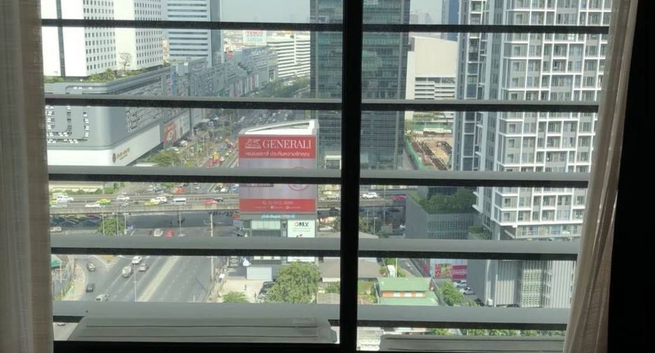 For sale 1 bed condo in Huai Khwang, Bangkok