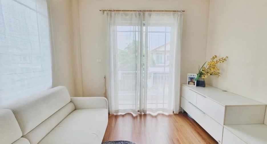 For rent 3 bedrooms house in Prawet, Bangkok