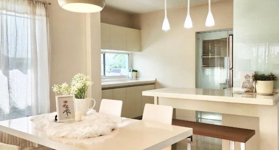 For rent 3 bedrooms house in Prawet, Bangkok