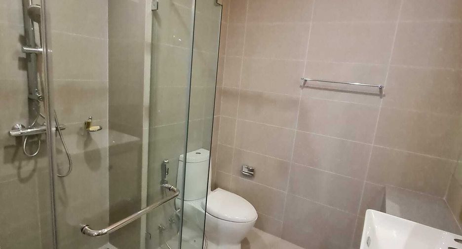 For rent 2 bedrooms condo in Pathum Wan, Bangkok