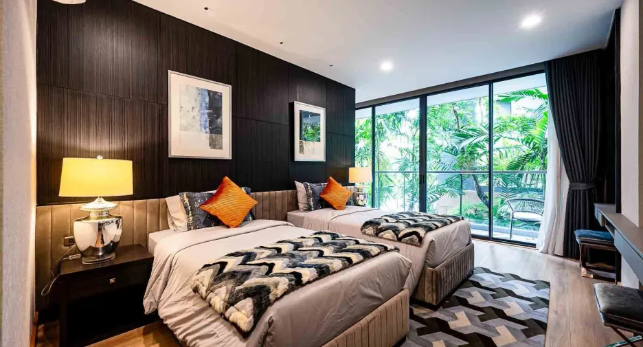 For rent 4 bedrooms condo in Suan Luang, Bangkok