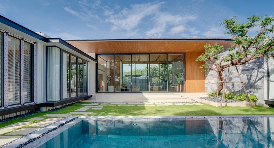 For sale 5 bedrooms villa in Thalang, Phuket