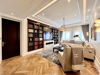 Haus zum Kauf mit 4 Zimmer in Watthana, Bangkok