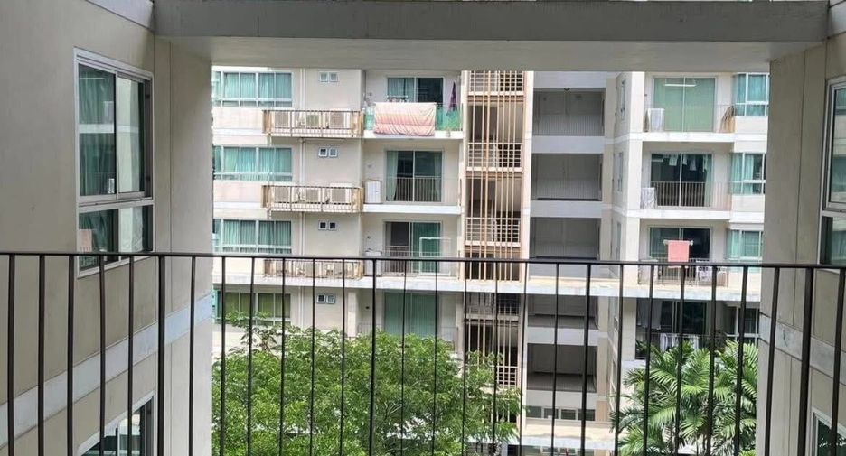 For rent 1 bed condo in Watthana, Bangkok