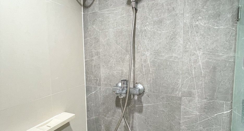 For sale 1 bed condo in Phaya Thai, Bangkok