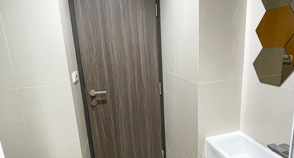 For sale 1 bed condo in Phaya Thai, Bangkok