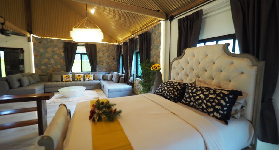 For rent 2 bedrooms villa in Mueang Phuket, Phuket