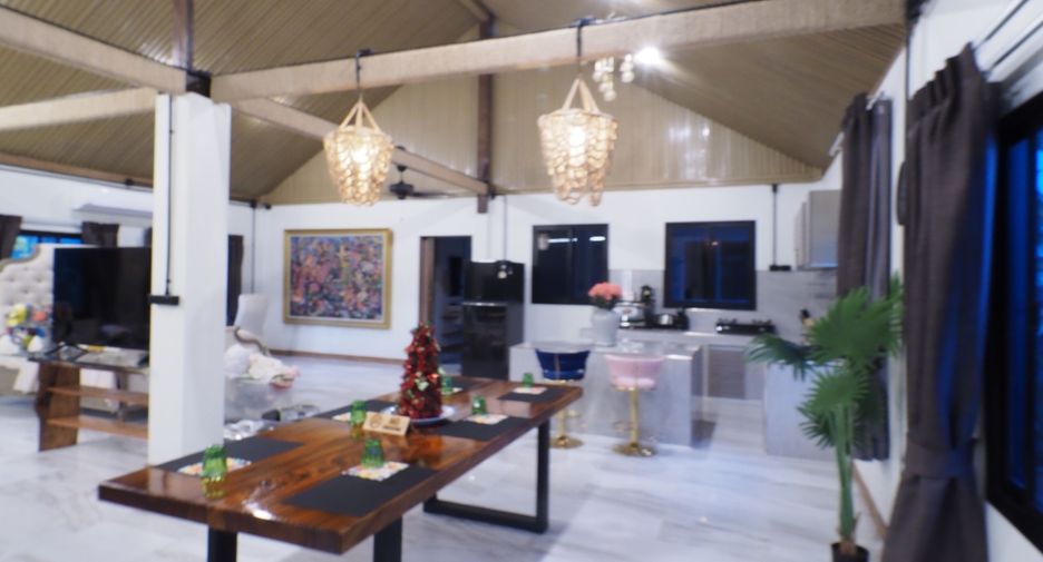 For rent 2 bedrooms villa in Mueang Phuket, Phuket