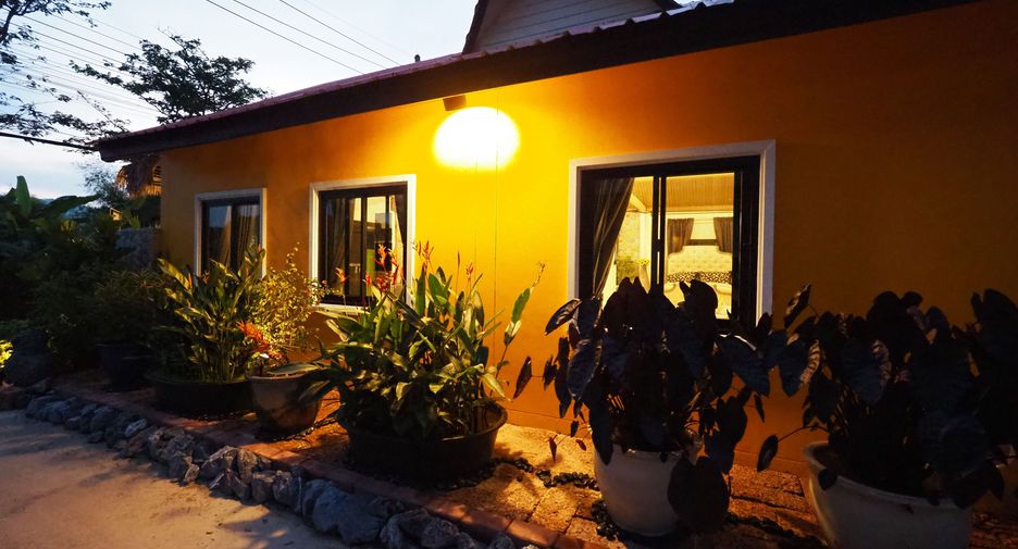 For rent 2 bedrooms villa in Mueang Phuket, Phuket