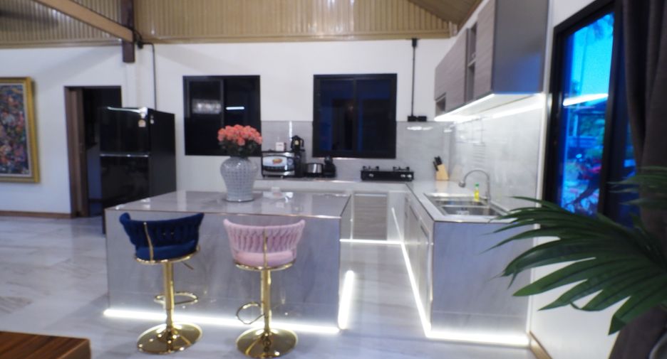 For rent 2 bedrooms villa in Mueang Phuket, Phuket