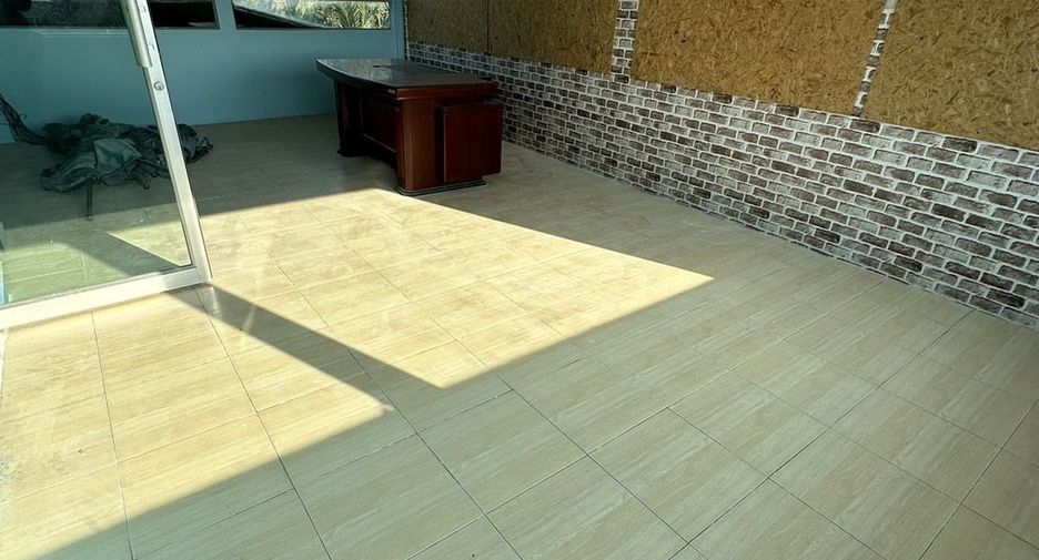 For sale and for rent 3 bedrooms house in Phra Samut Chedi, Samut Prakan