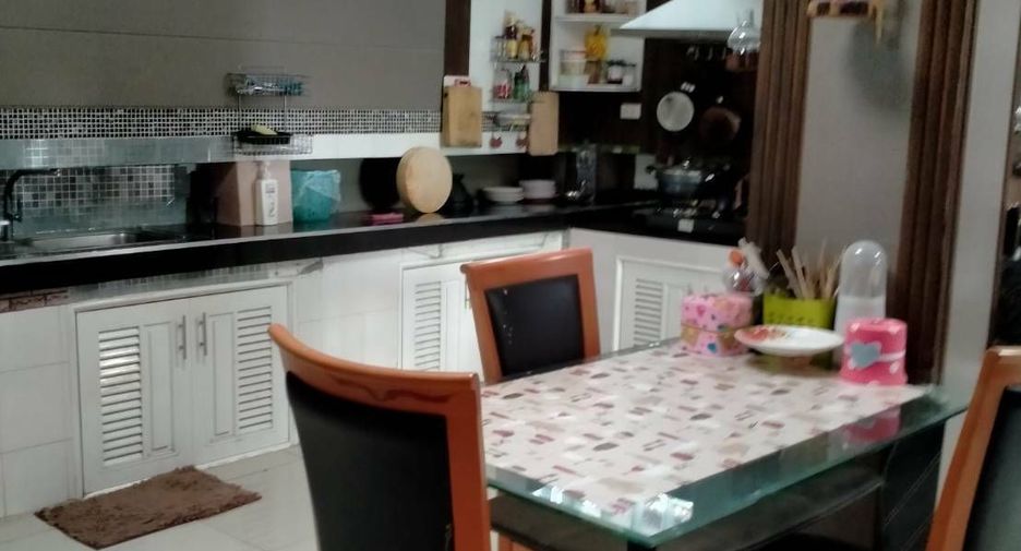 Haus zum Kauf mit 3 Zimmer in Lat Krabang, Bangkok