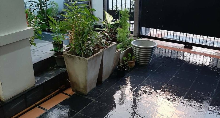 Haus zum Kauf mit 3 Zimmer in Lat Krabang, Bangkok