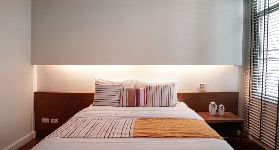 For rent 2 bedrooms apartment in Watthana, Bangkok