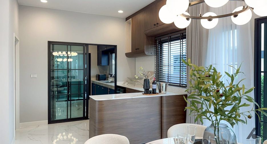 For rent 4 bedrooms house in Bang Phli, Samut Prakan