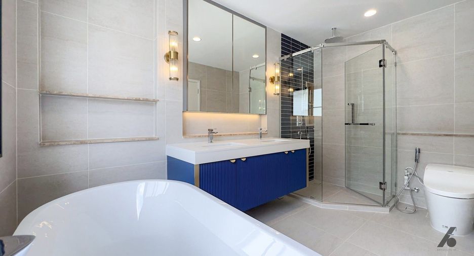 For rent 4 bedrooms house in Bang Phli, Samut Prakan