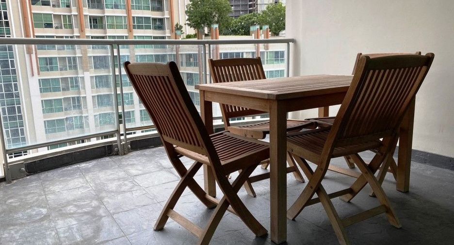 Condo en alquiler de 3 habitaciones en Pathum Wan, Bangkok