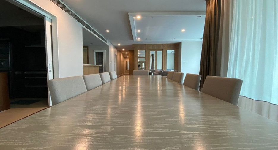 Condo en alquiler de 3 habitaciones en Pathum Wan, Bangkok