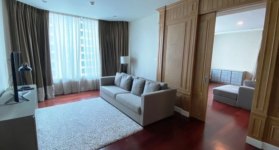 Condo en alquiler de 3 habitaciones en Pathum Wan, Bangkok