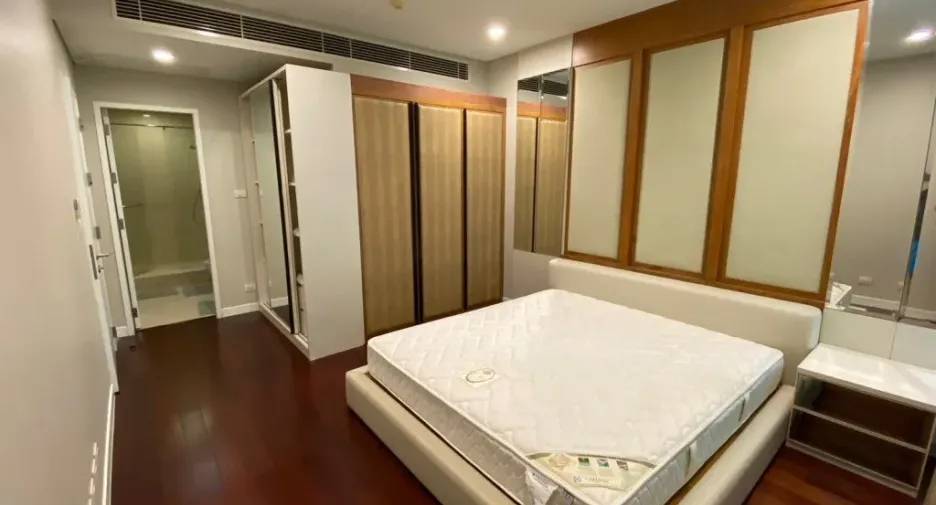 Wohnung zur Miete mit 3 Zimmer in Pathum Wan, Bangkok