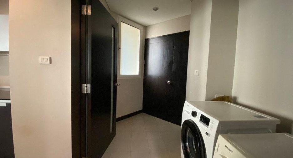 Condo en alquiler de 3 habitaciones en Pathum Wan, Bangkok