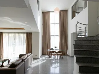 For rent 2 bedrooms apartment in Watthana, Bangkok