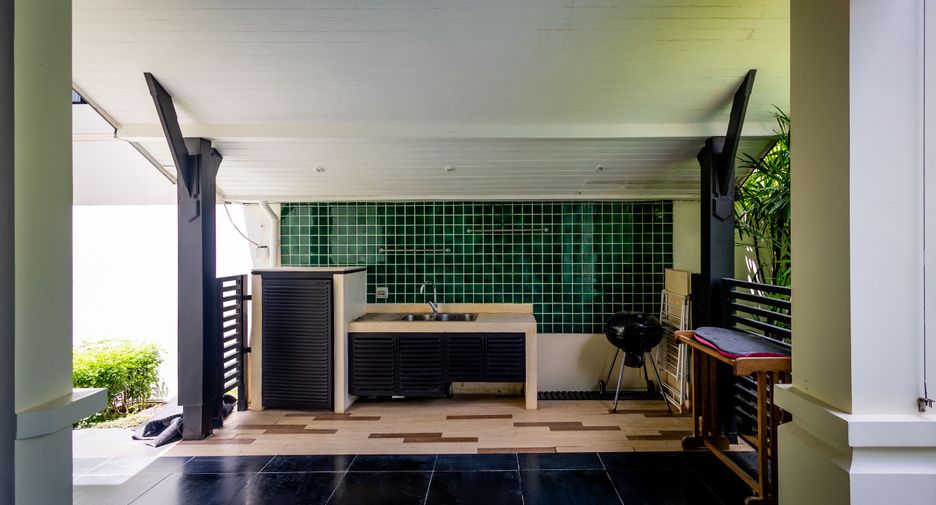 For rent 5 bedrooms villa in Thalang, Phuket