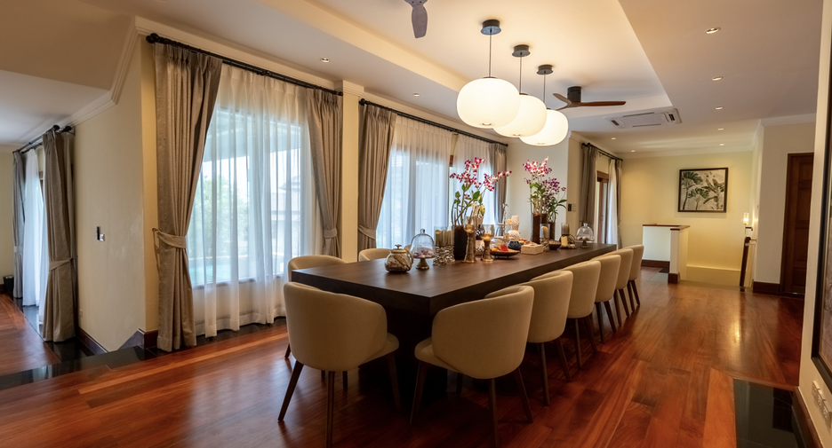 For sale 6 bedrooms villa in Thalang, Phuket