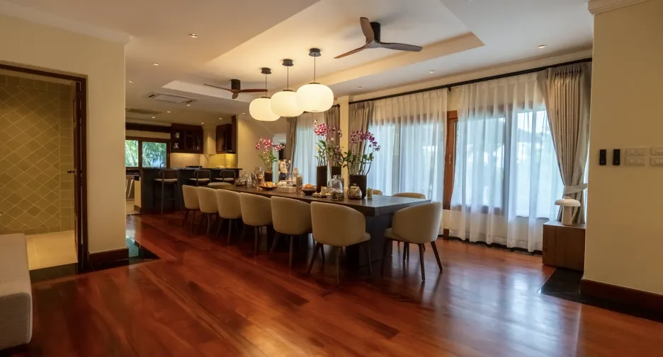 For sale 6 bedrooms villa in Thalang, Phuket