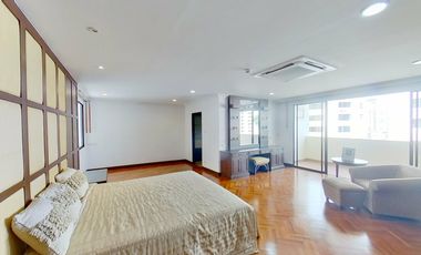 For rent 3 bedrooms condo in Watthana, Bangkok