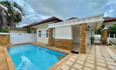 For rent 3 bedrooms villa in Mueang Phuket, Phuket