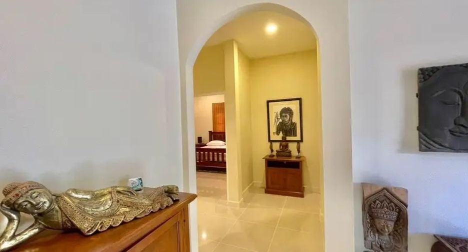 For rent 3 bedrooms villa in Mueang Phuket, Phuket