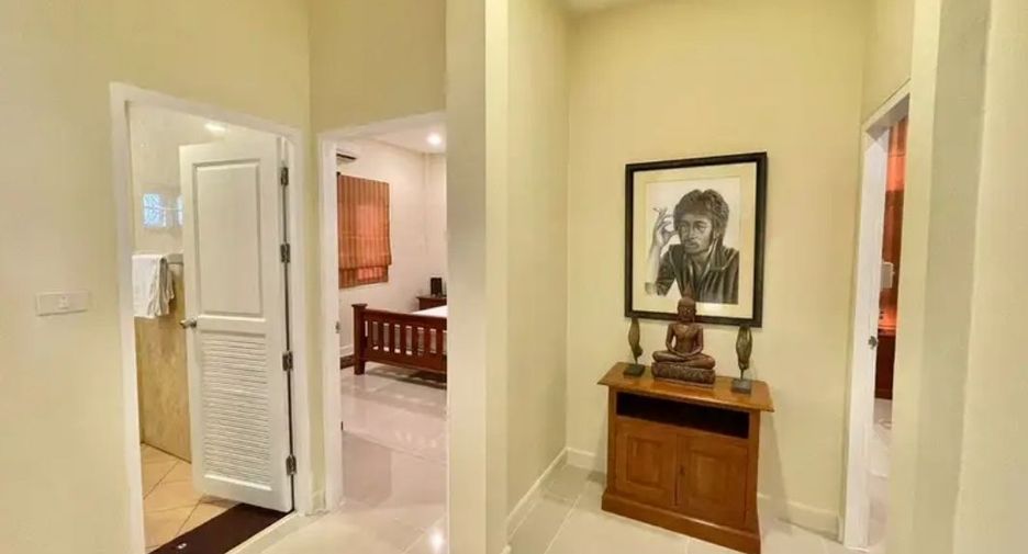 For rent 3 bedrooms villa in Mueang Phuket, Phuket