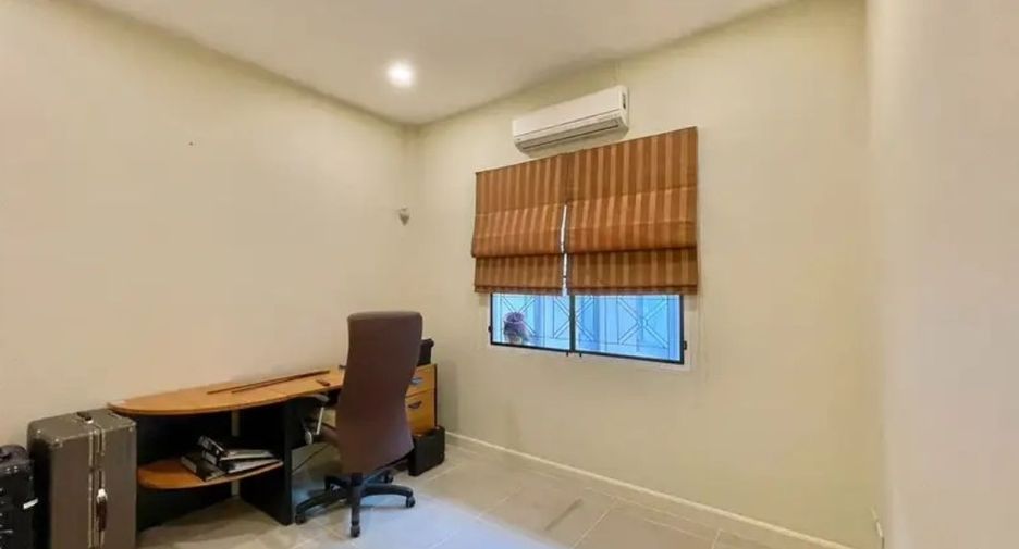 For rent 3 bedrooms villa in Mueang Phuket, Phuket