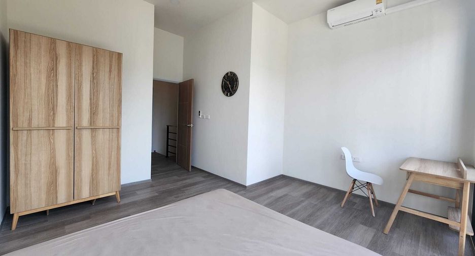 For rent 2 bedrooms townhouse in Bang Phli, Samut Prakan