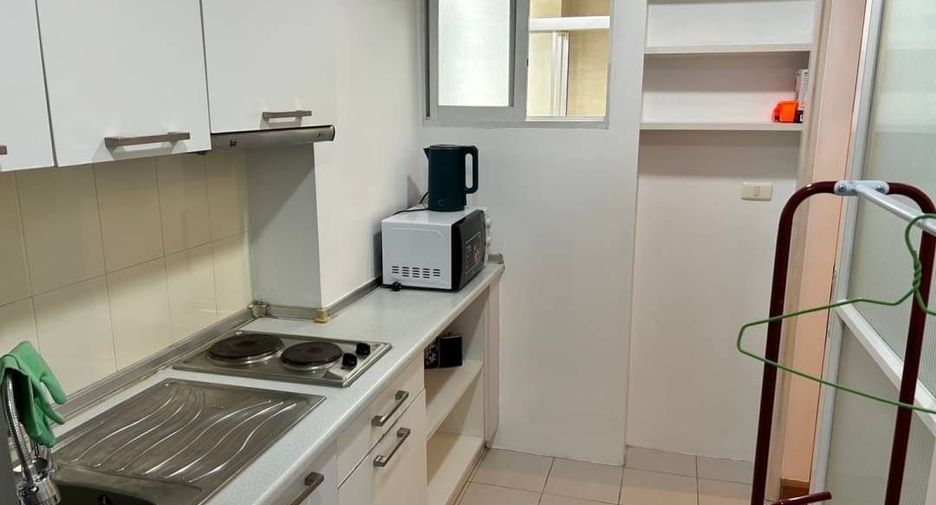For sale 1 bed condo in Phaya Thai, Bangkok
