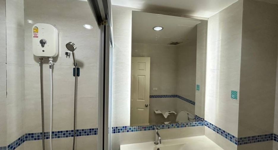 For sale 1 bed condo in Phaya Thai, Bangkok